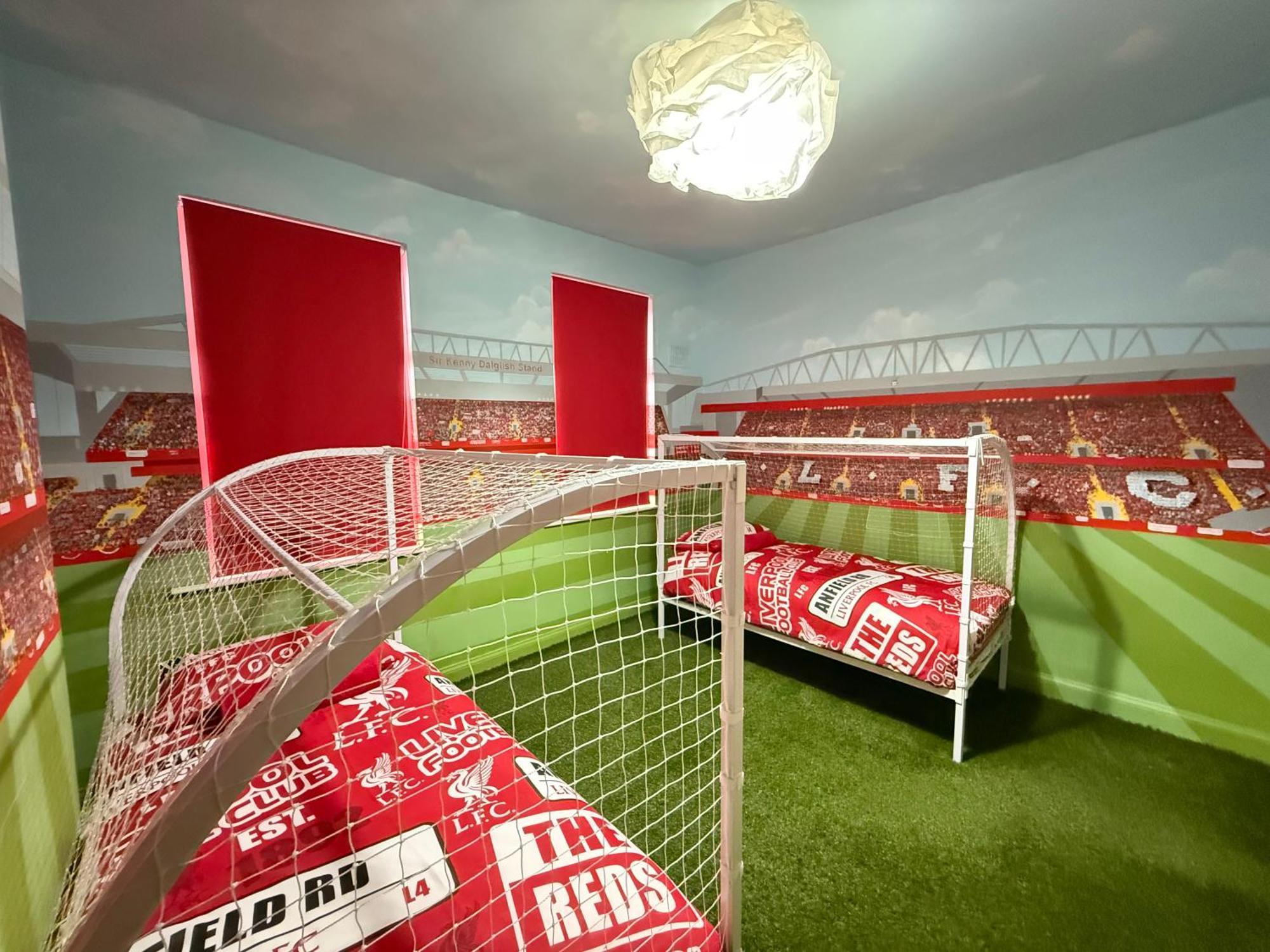 Anfield Abode - Entire Lfc Themed House Villa Liverpool Eksteriør billede